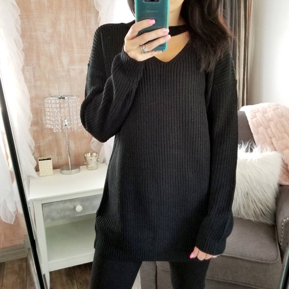 Black Sweater Tunic Top Keyhole Cut Out Top - Picture 2 of 7